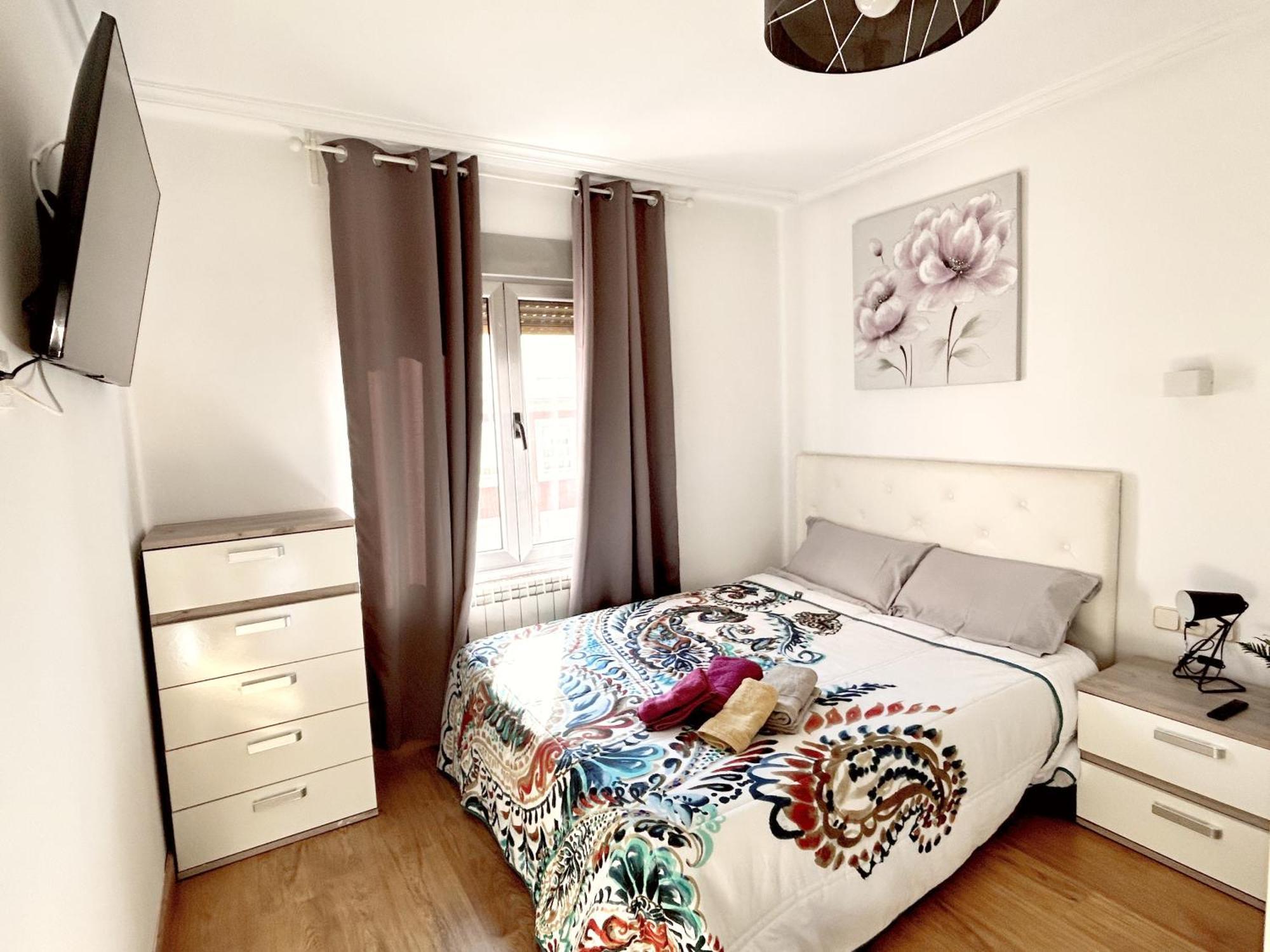 Appartement Nuevo Cerca Centro , Wifi Y Calefaccion à Oviede Extérieur photo